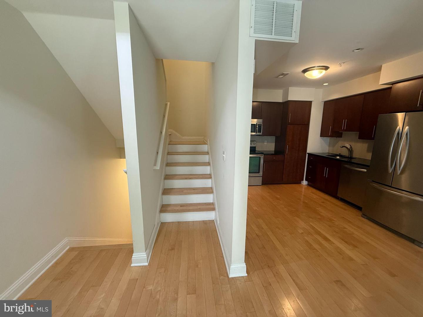 3925 Fulton St Nw #5 Property Photo 10