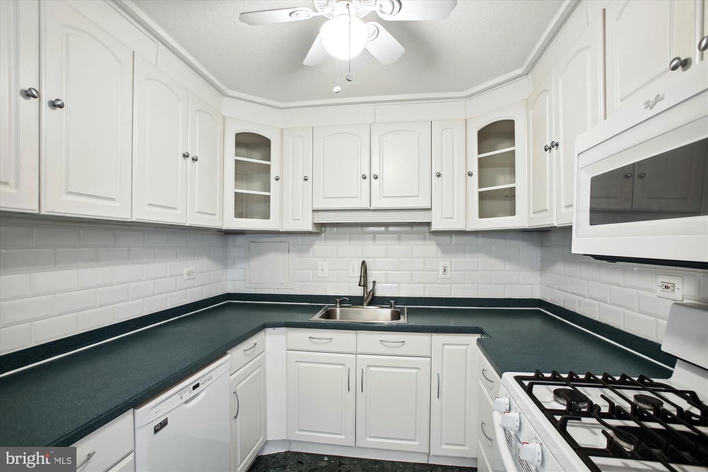 700 7th St Sw #211 Property Photo 16