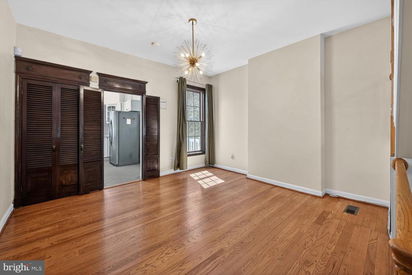 1025 30th St Nw Property Photo 7