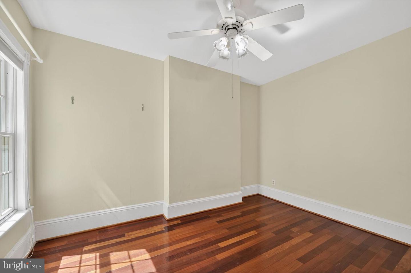 1025 30th St Nw Property Photo 13