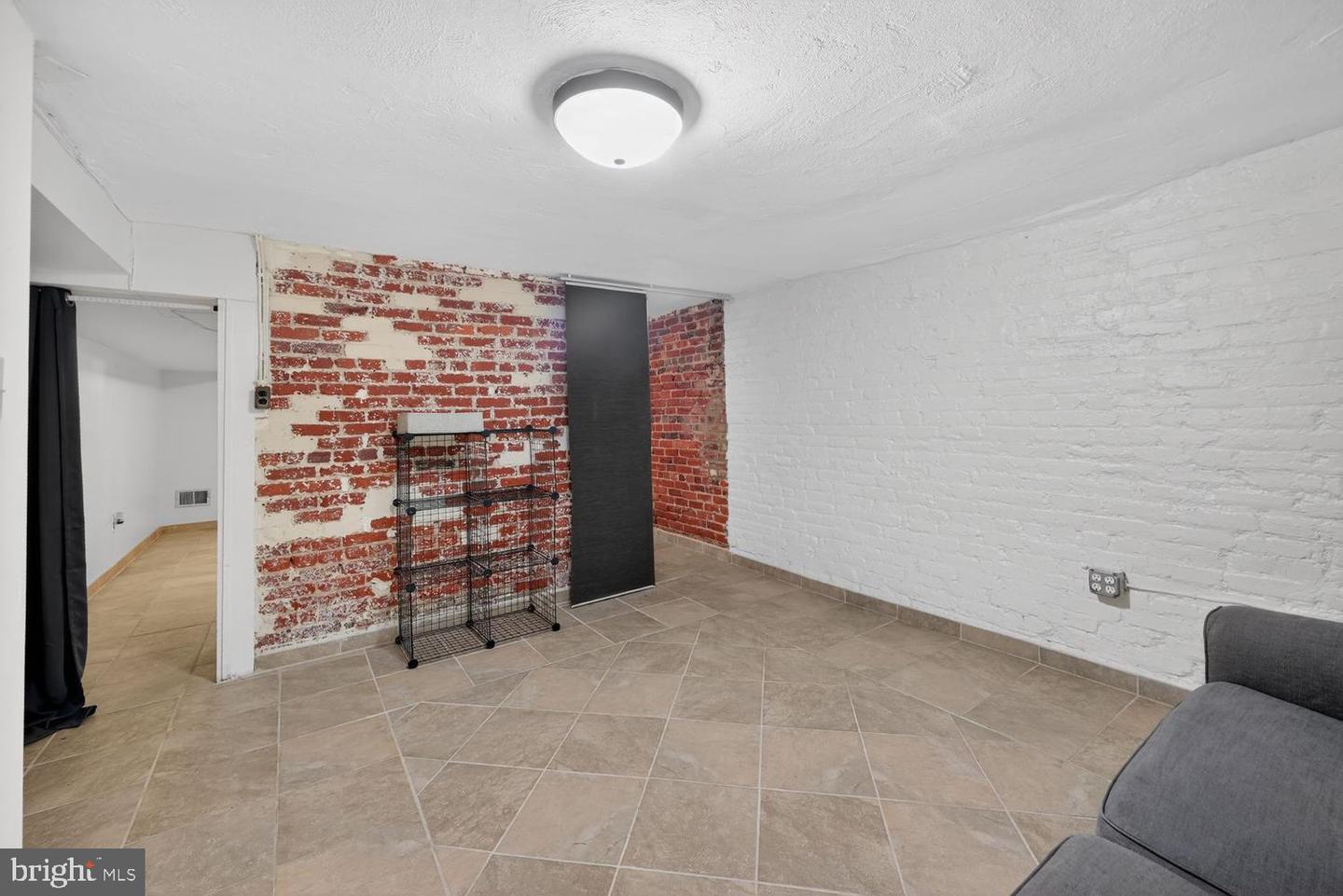 1025 30th St Nw Property Photo 20