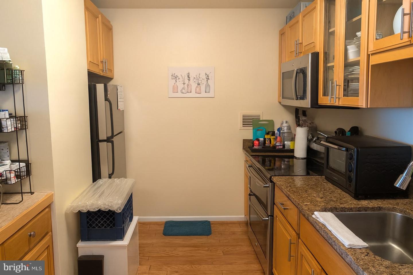 2555 Pennsylvania Ave Nw #408 Property Photo 10