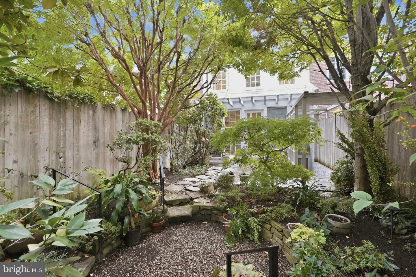 2539 Waterside Dr Nw Property Photo 10