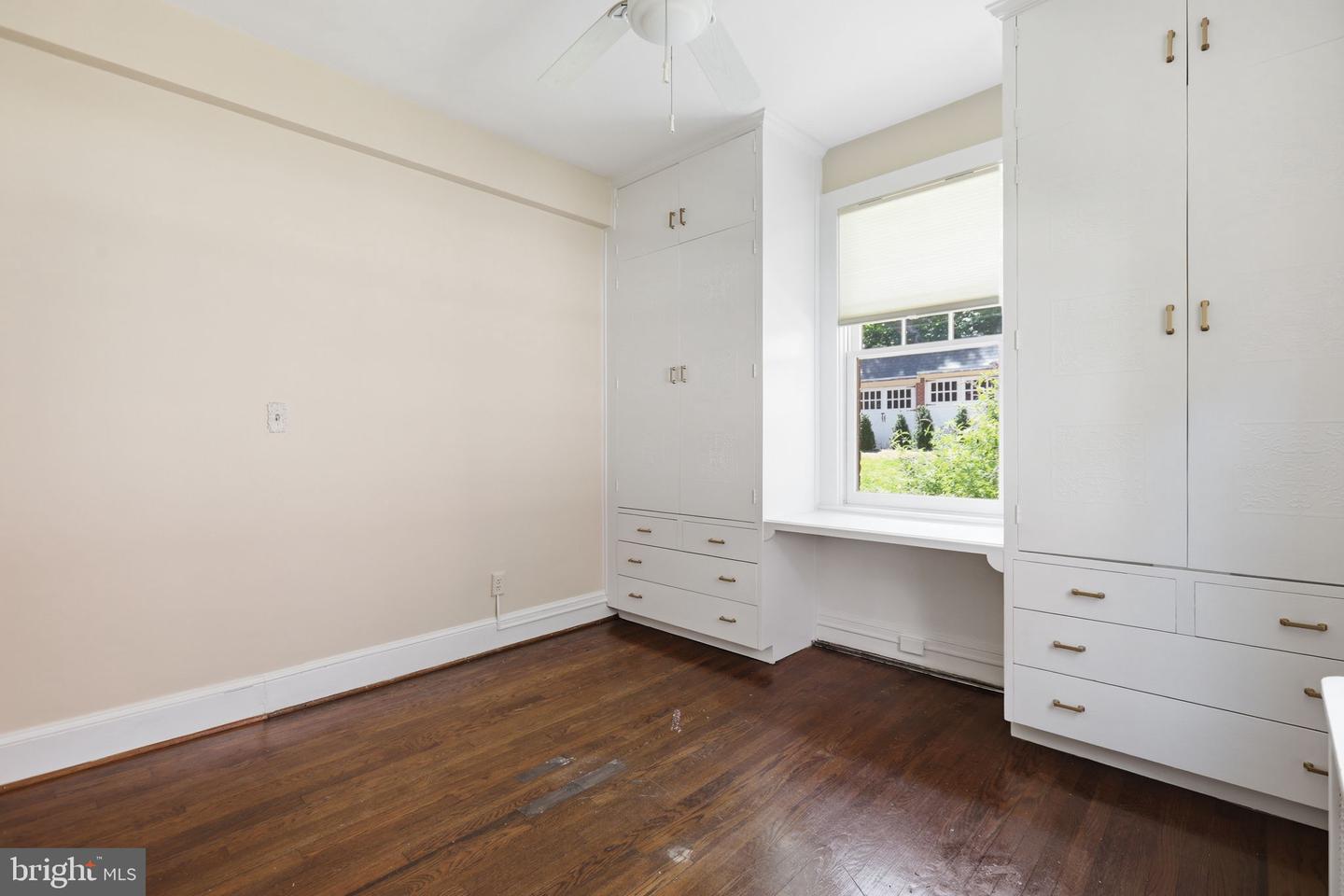 3018 Porter St Nw #103 Property Photo 22