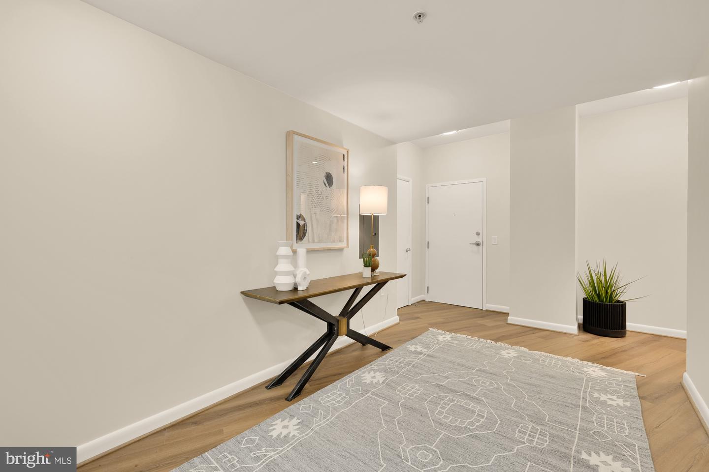400 Massachusetts Ave Nw #1207 Property Photo 4