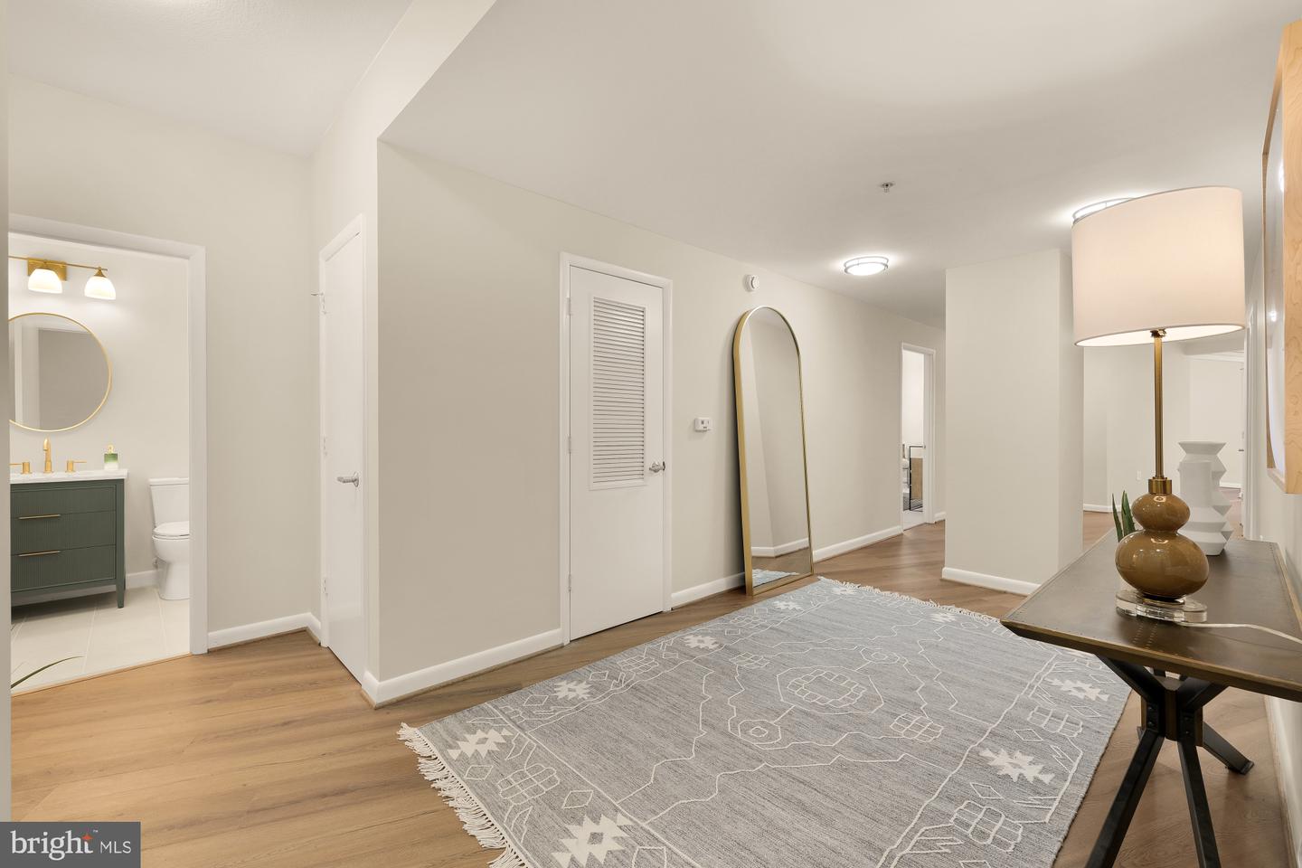 400 Massachusetts Ave Nw #1207 Property Photo 6