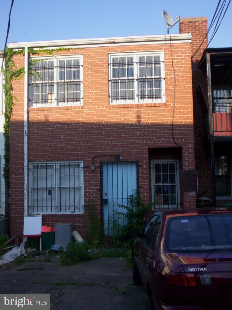 2622 Georgia Ave Nw Property Photo 2