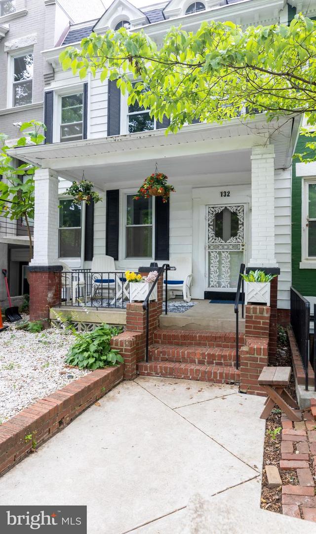 132 Bryant St Nw Property Photo 2