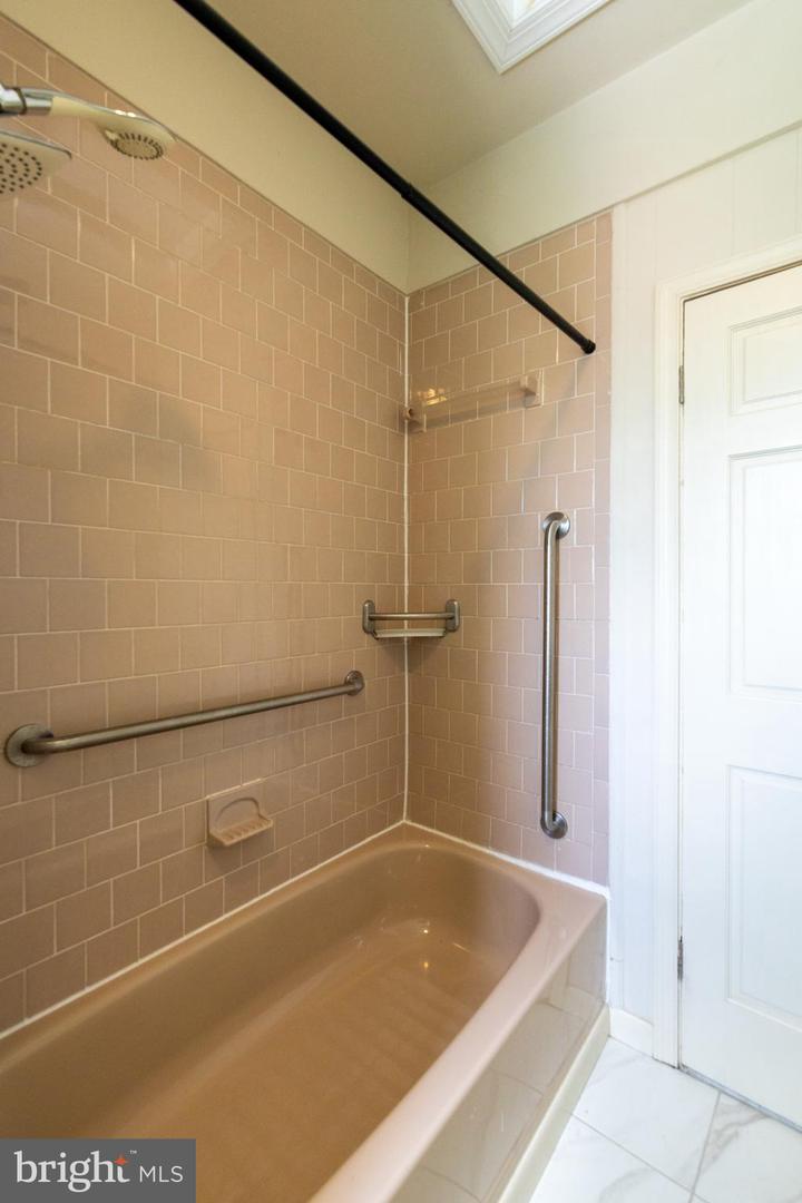 132 Bryant St Nw Property Photo 55
