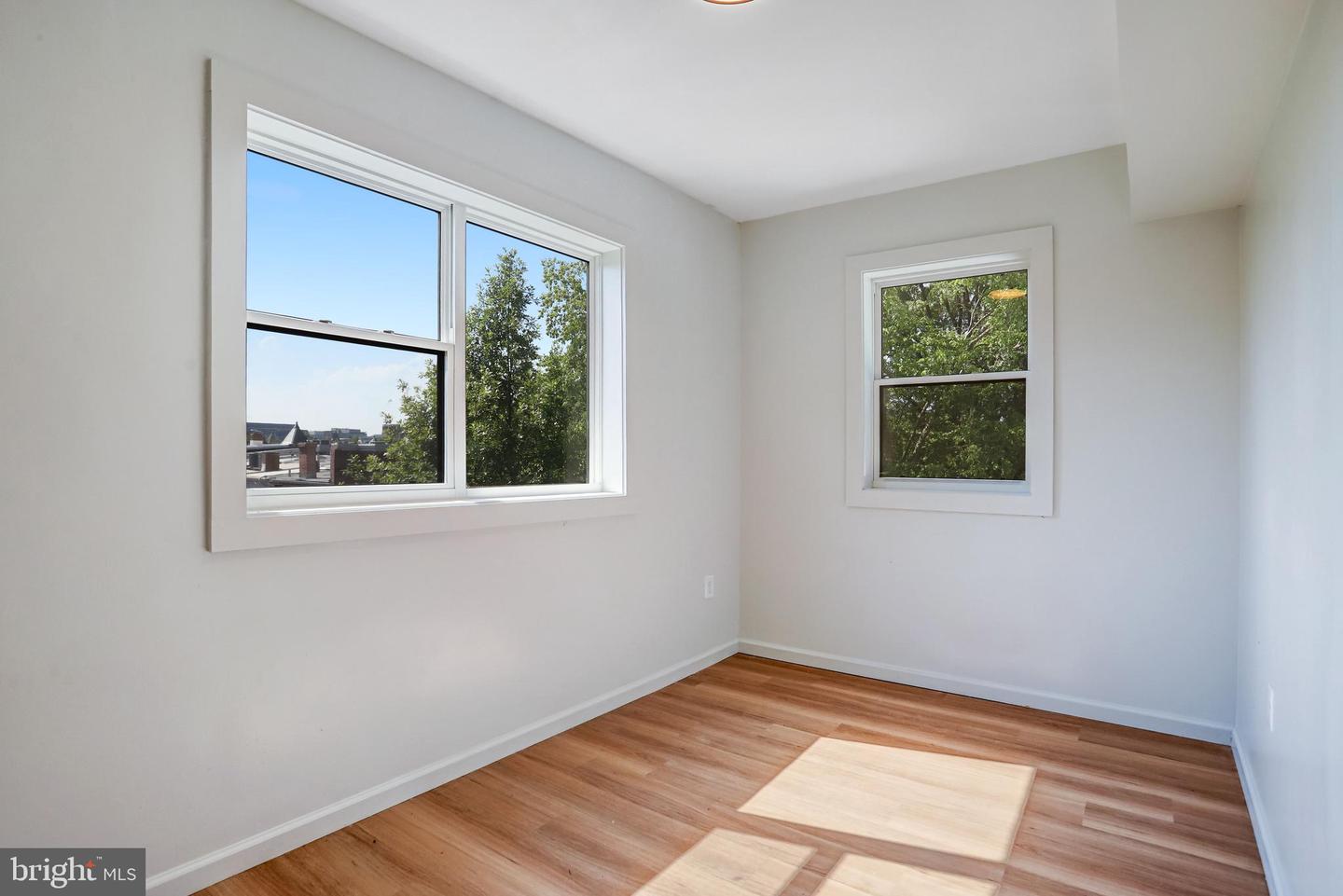 525 7th St Ne Property Photo 12