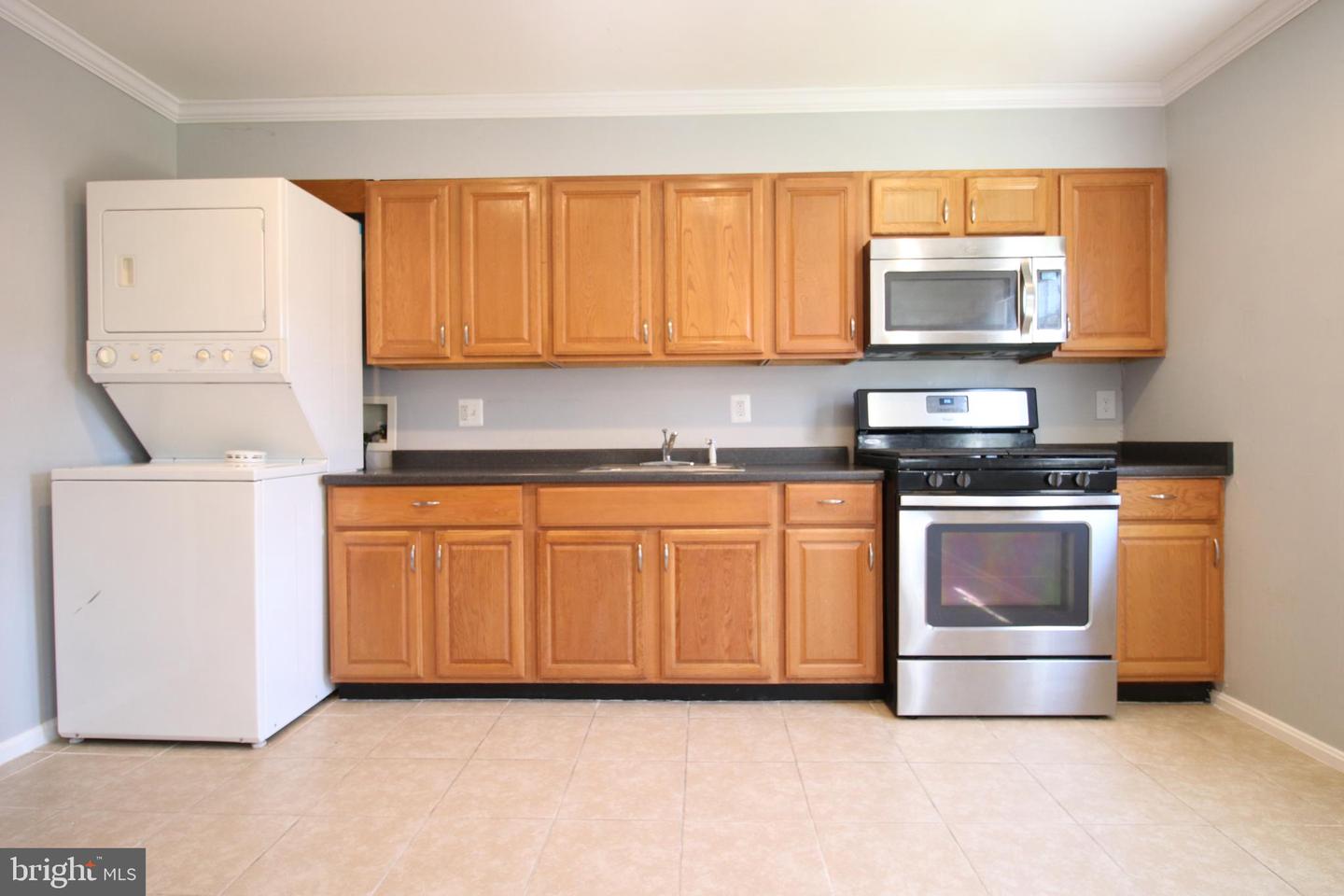32 Bates St Nw Property Photo 4