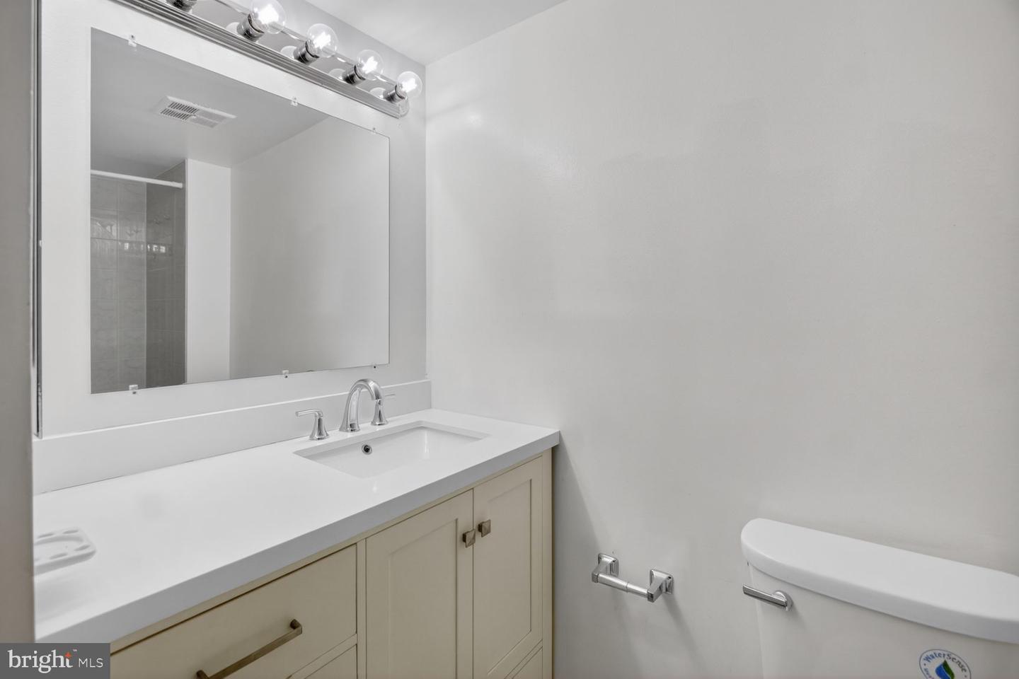 3030 Gentain Ct Ne Property Photo 10