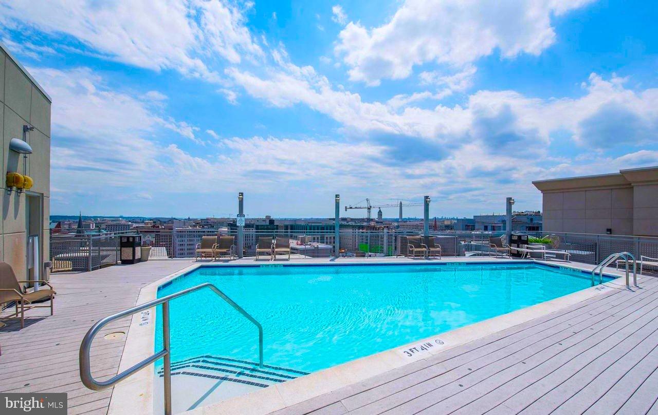 555 Massachusetts Ave Nw #1417 Property Photo 1