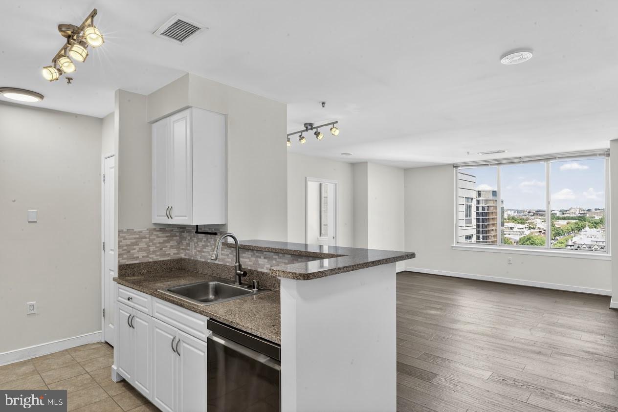 555 Massachusetts Ave Nw #1417 Property Photo 10