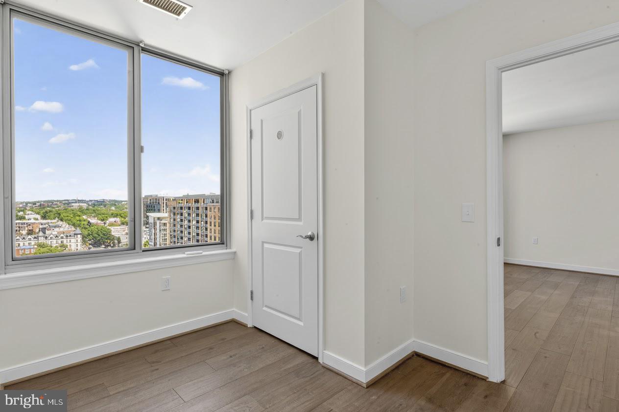 555 Massachusetts Ave Nw #1417 Property Photo 27
