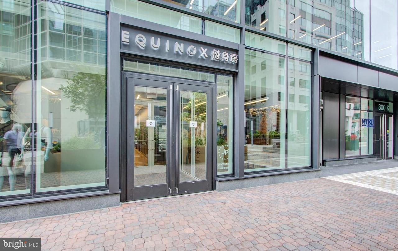 555 Massachusetts Ave Nw #1417 Property Photo 63