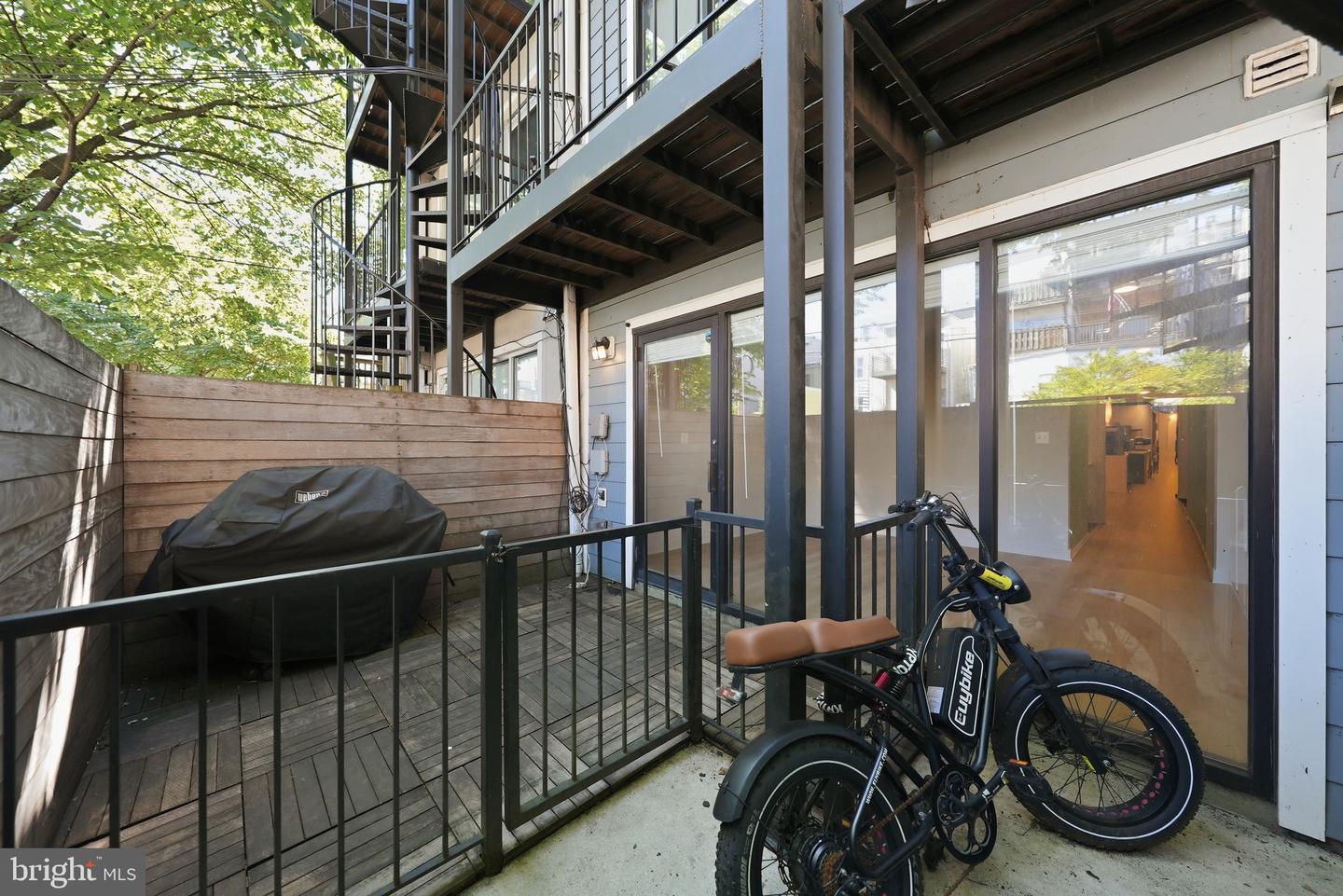 1341 Irving St Nw #a Property Photo 18