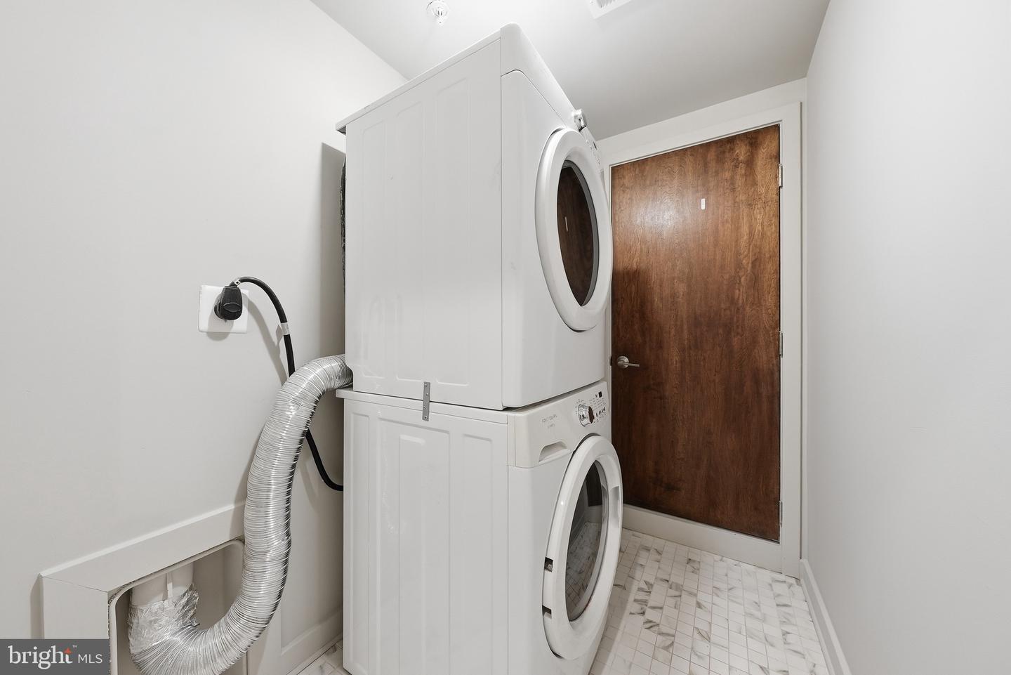1341 Irving St Nw #a Property Photo 21