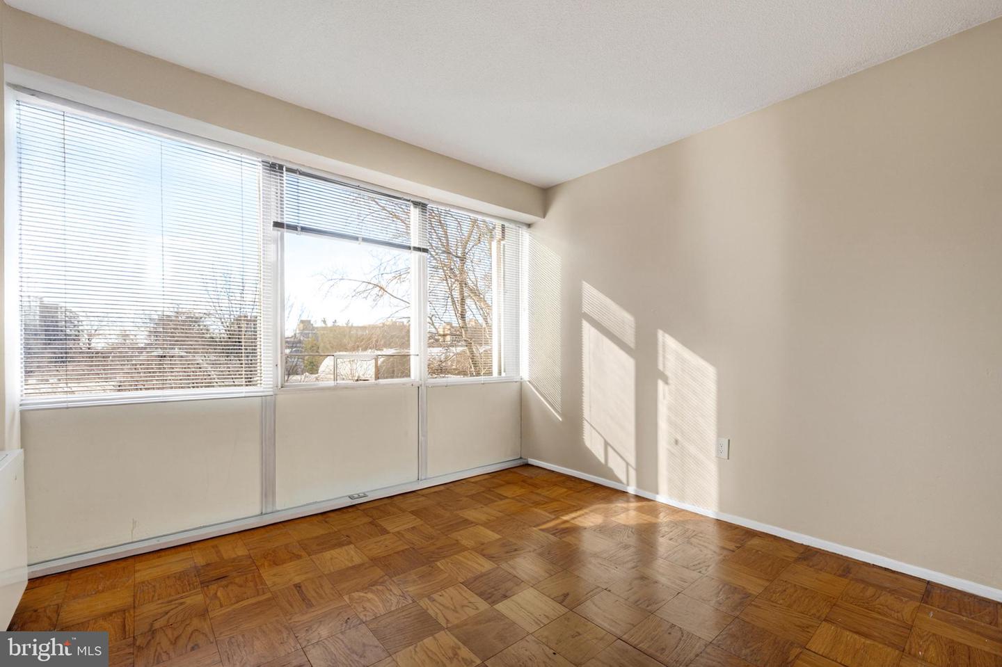 1311 Delaware Ave Sw #231 Property Photo 4