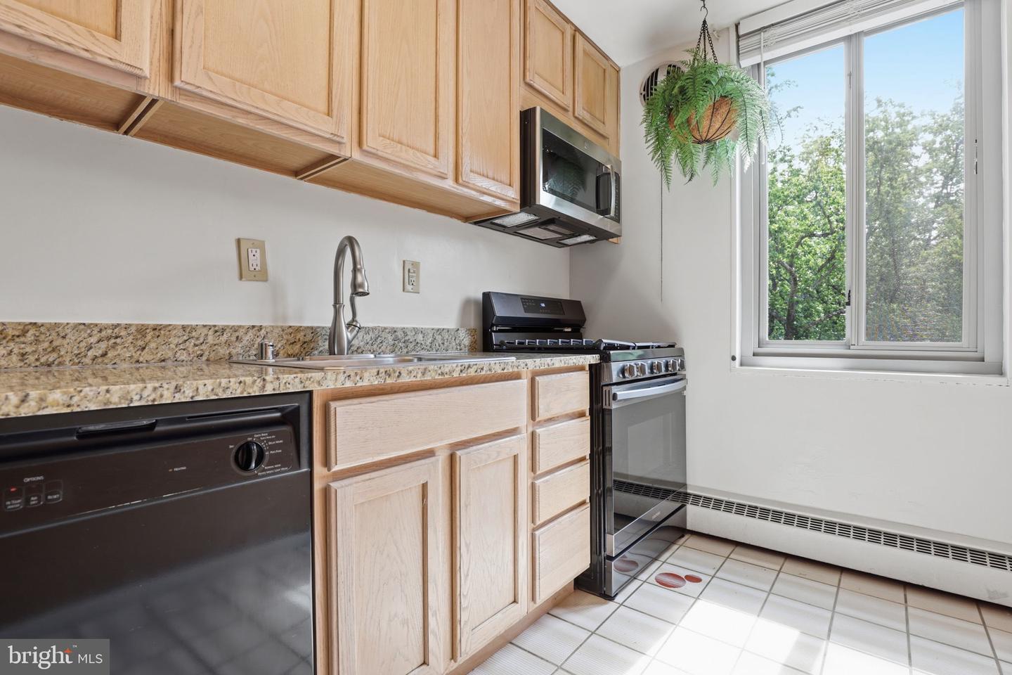 4200 Cathedral Ave Nw #812 Property Photo 10