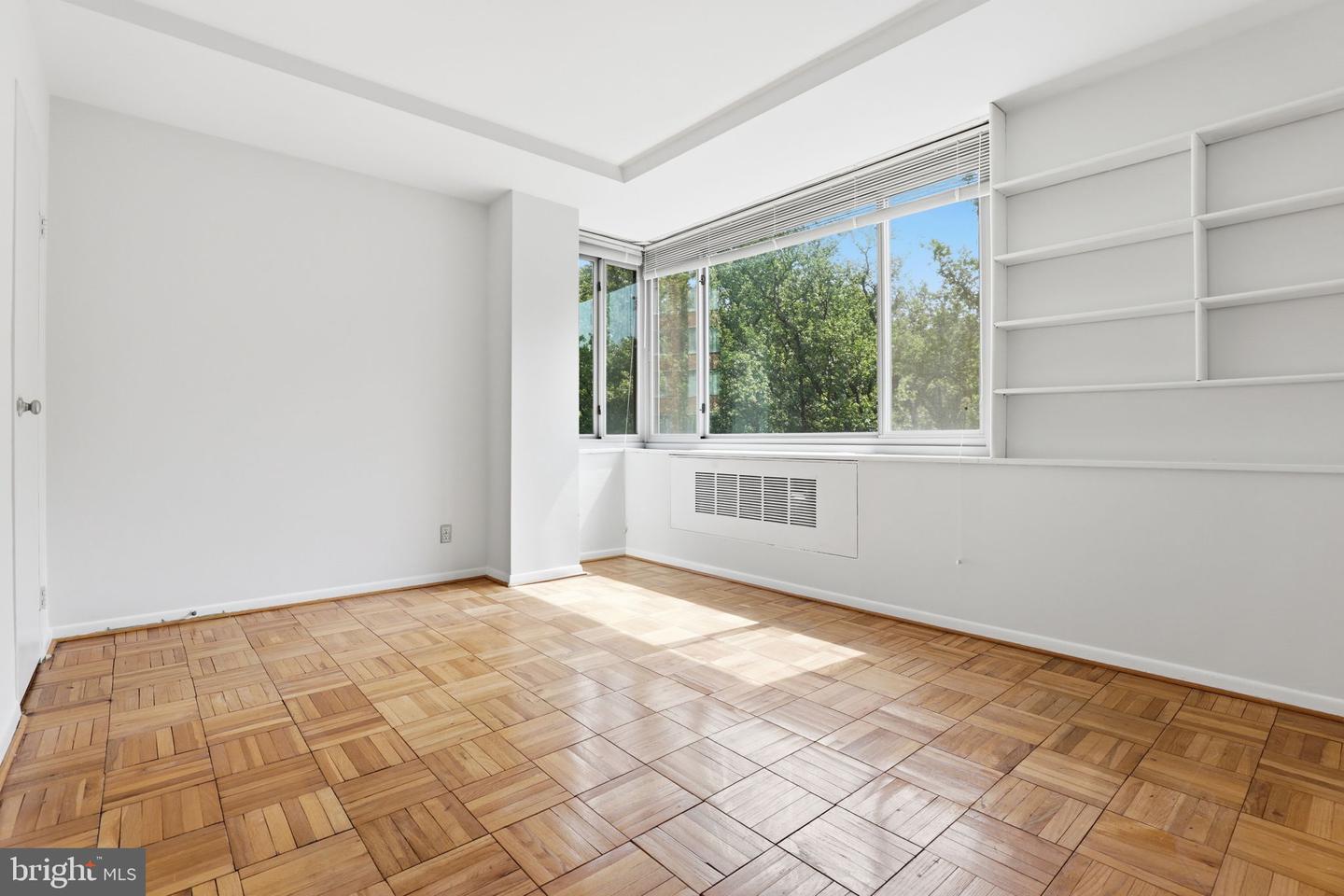 4200 Cathedral Ave Nw #812 Property Photo 14