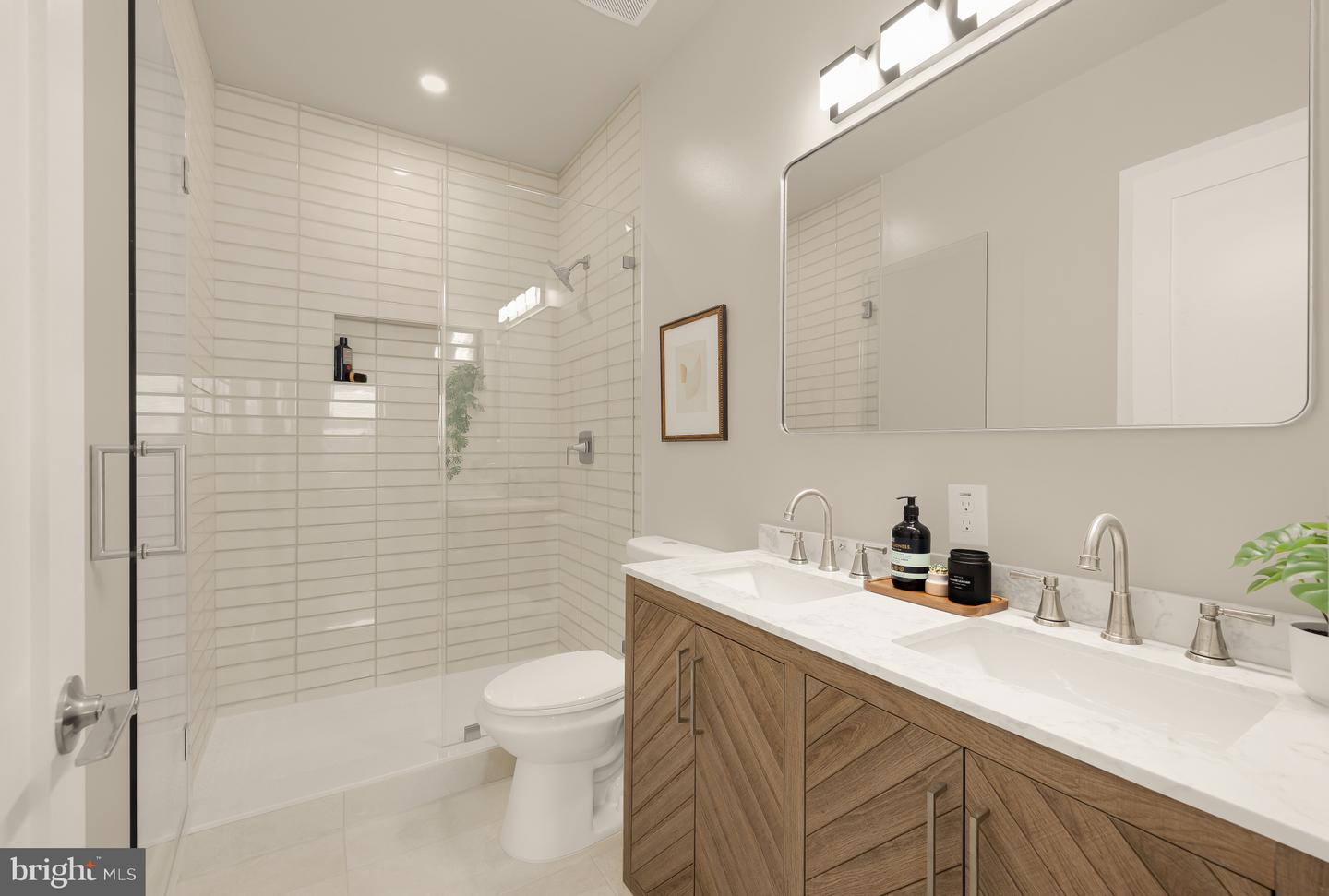 1128 Morse St Ne #1 Property Photo 15