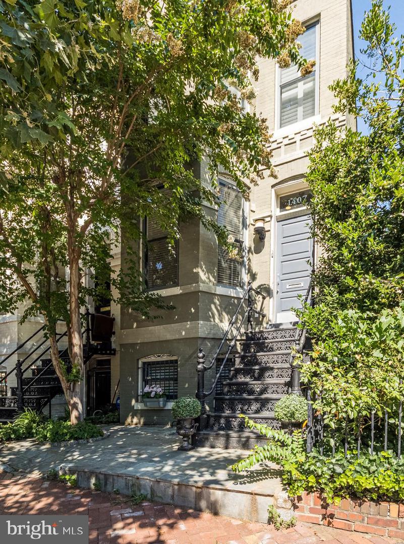 1407 33RD ST NW Property Photo 1