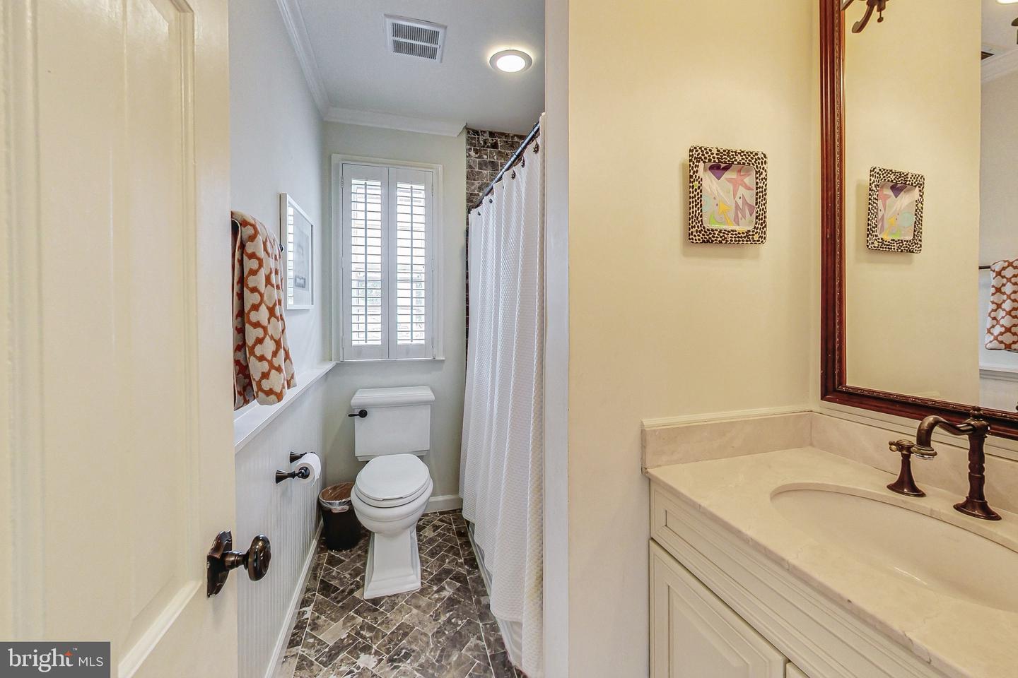 4831 Calvert St Nw Property Photo 31