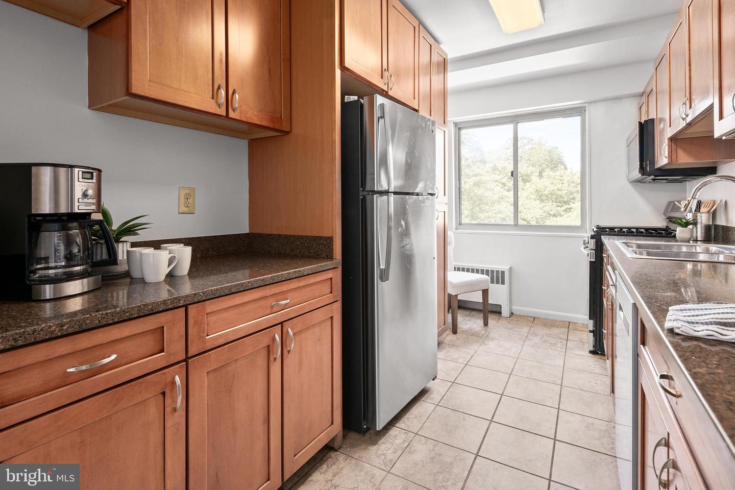 6445 Luzon Ave Nw #409 Property Photo 25
