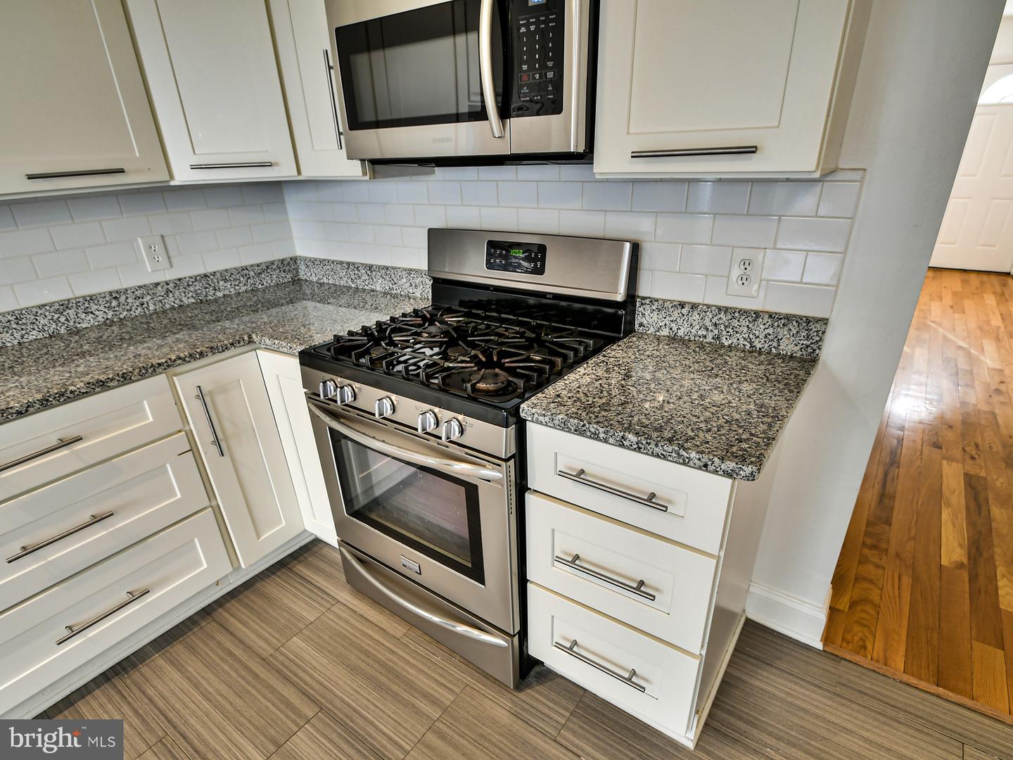 1319 Belmont St Nw Property Photo 9