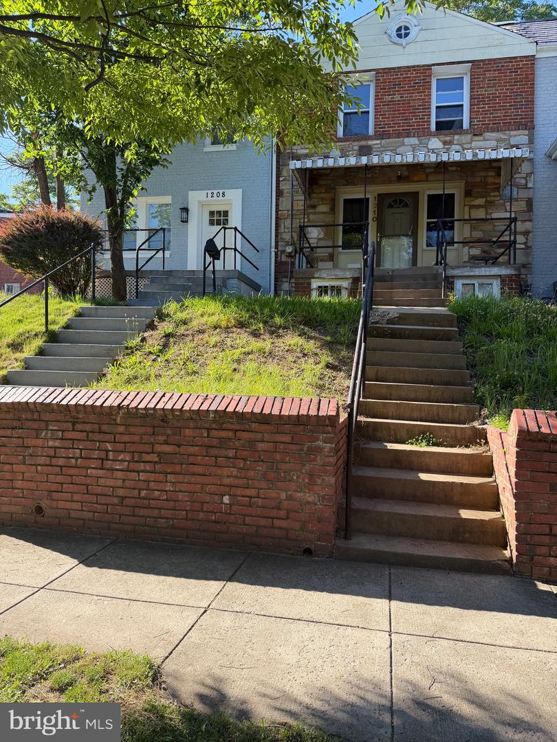 1210 Congress St Se Property Photo 15