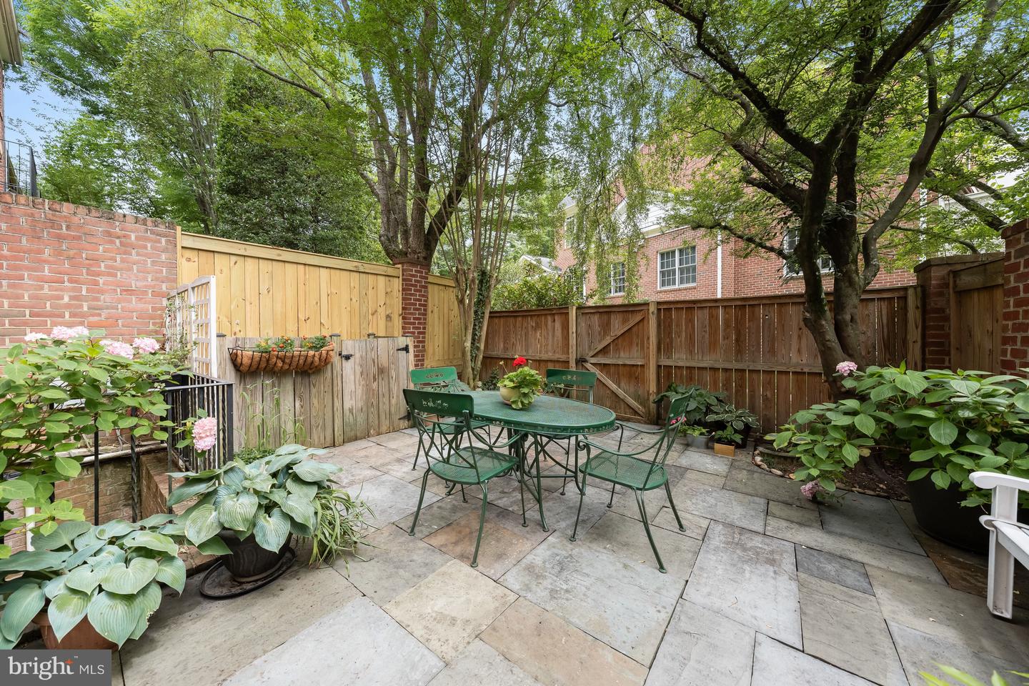 4050 Mansion Dr Nw Property Photo 33