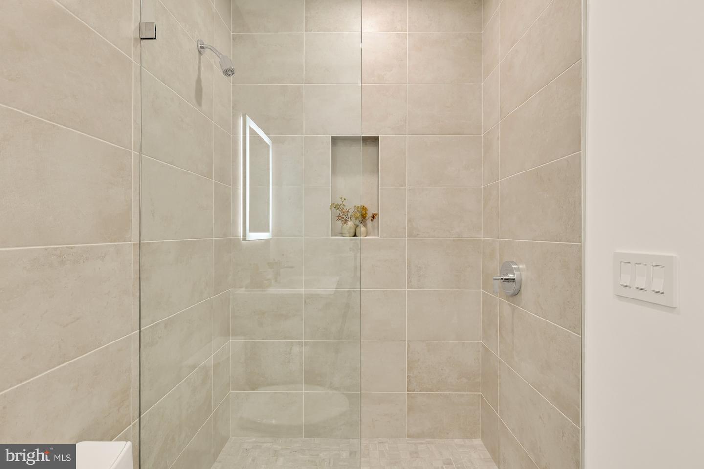 1128 10th St Nw #401 Property Photo 14