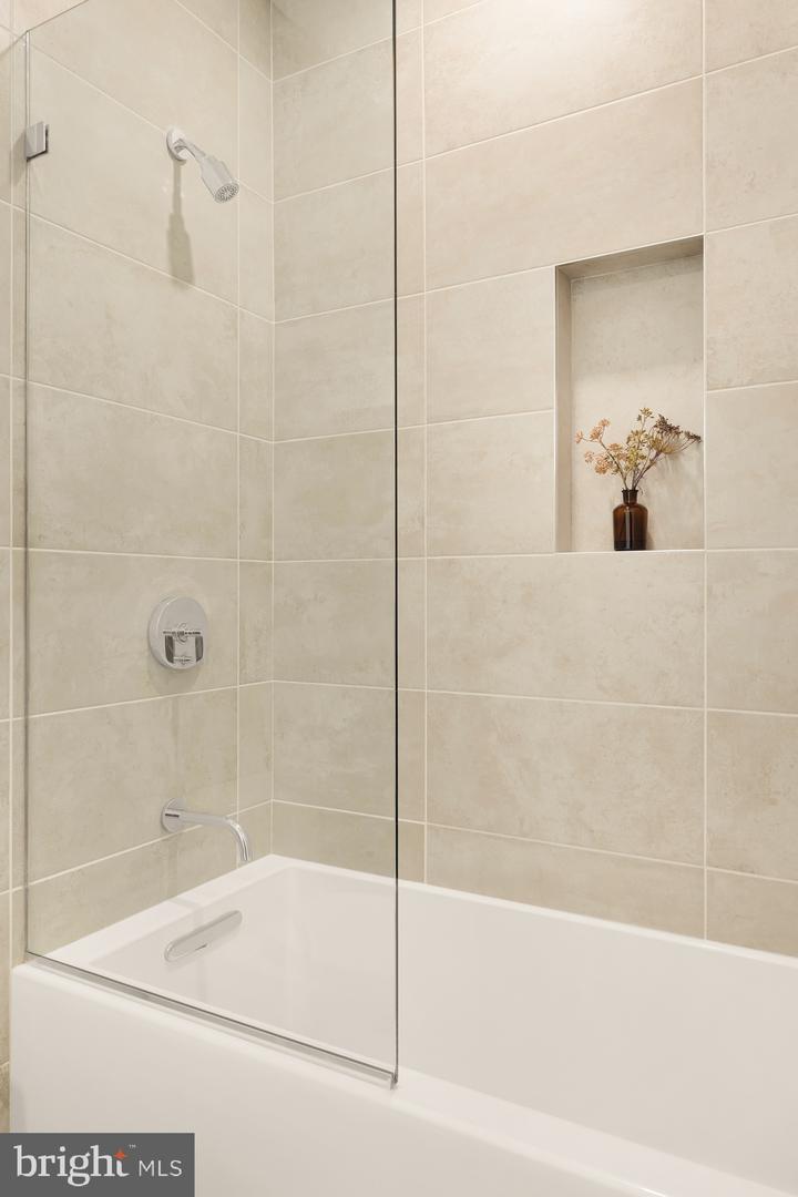 1128 10th St Nw #401 Property Photo 20