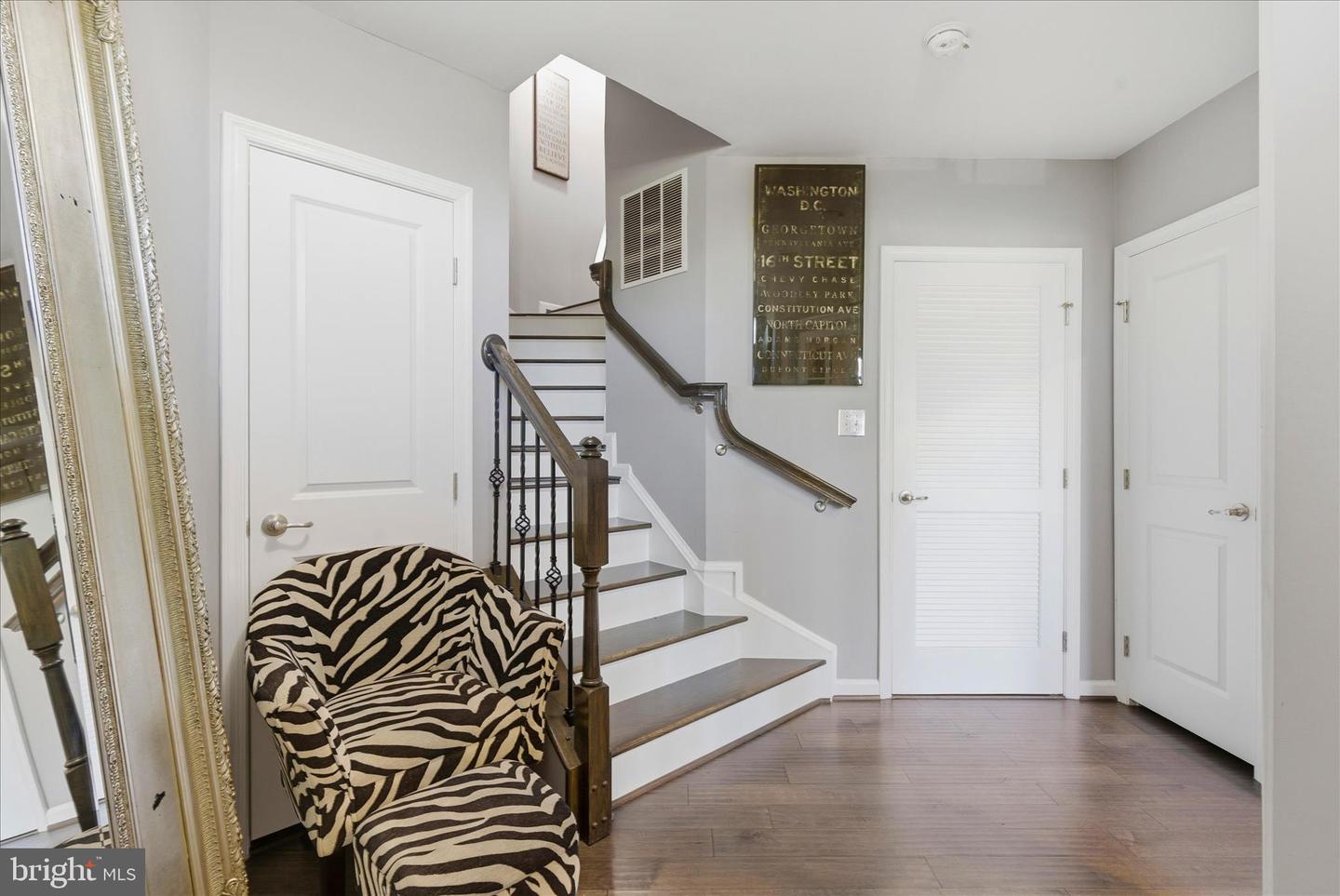 3608 Wright Ter Ne Property Photo 6