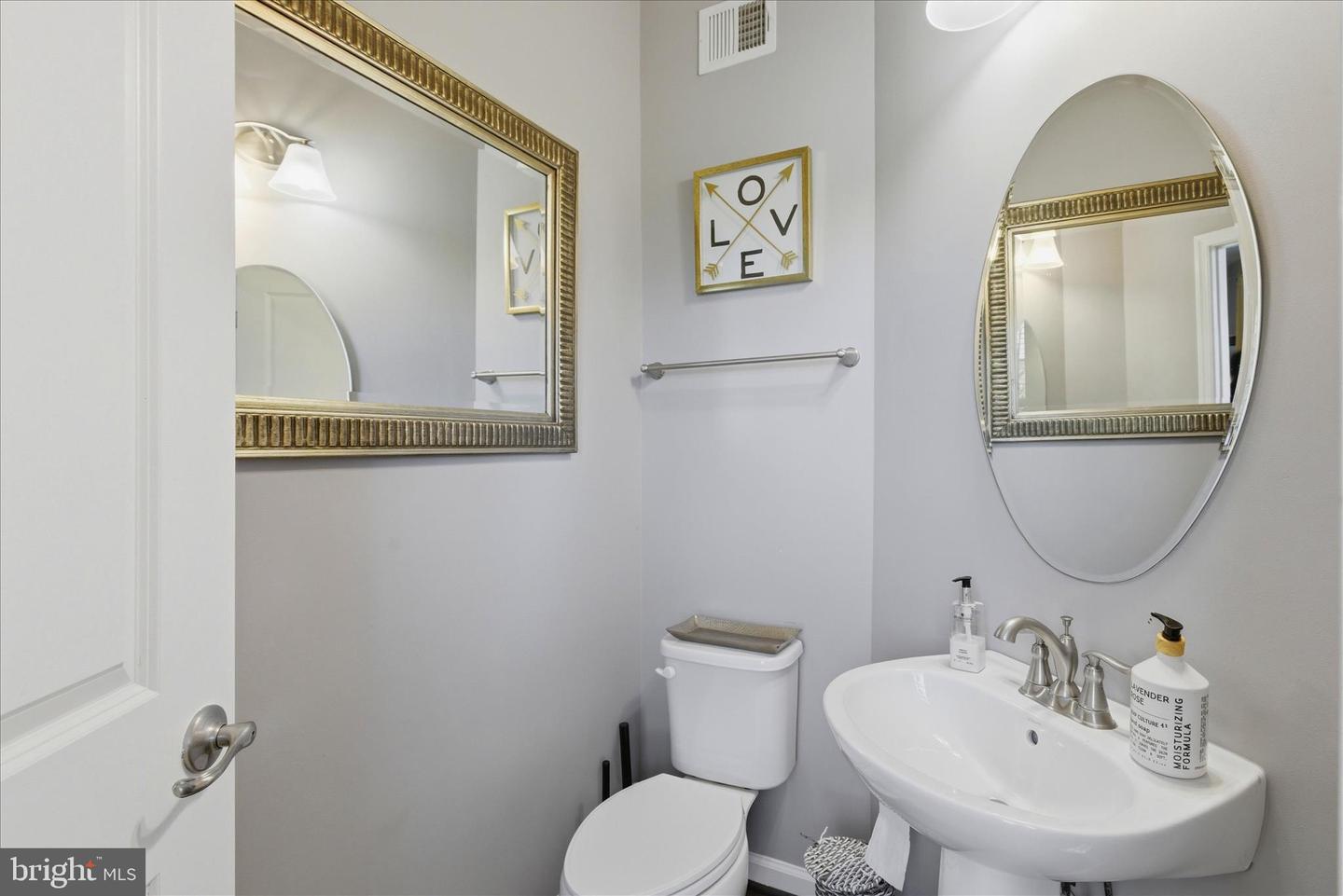 3608 Wright Ter Ne Property Photo 19