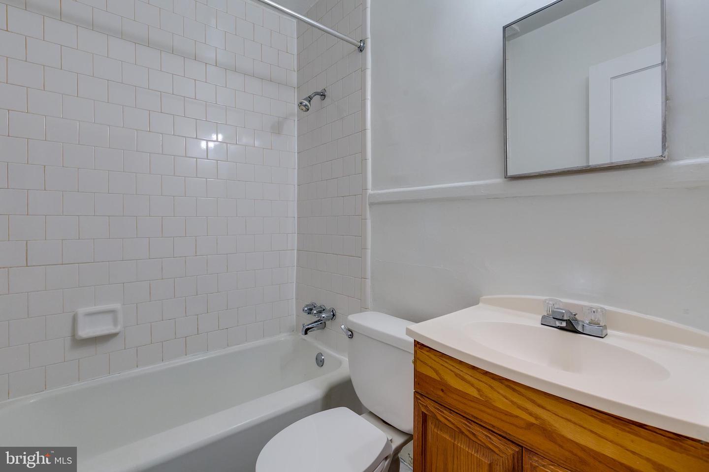 81 Q St Sw Property Photo 6