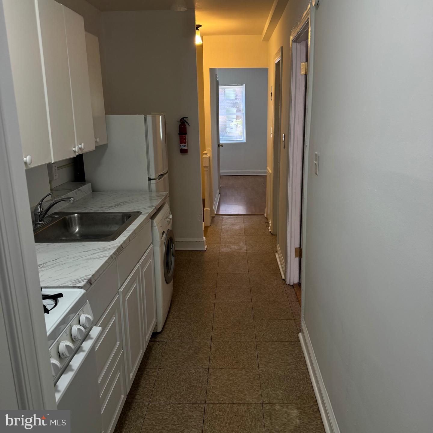 81 Q St Sw Property Photo 10