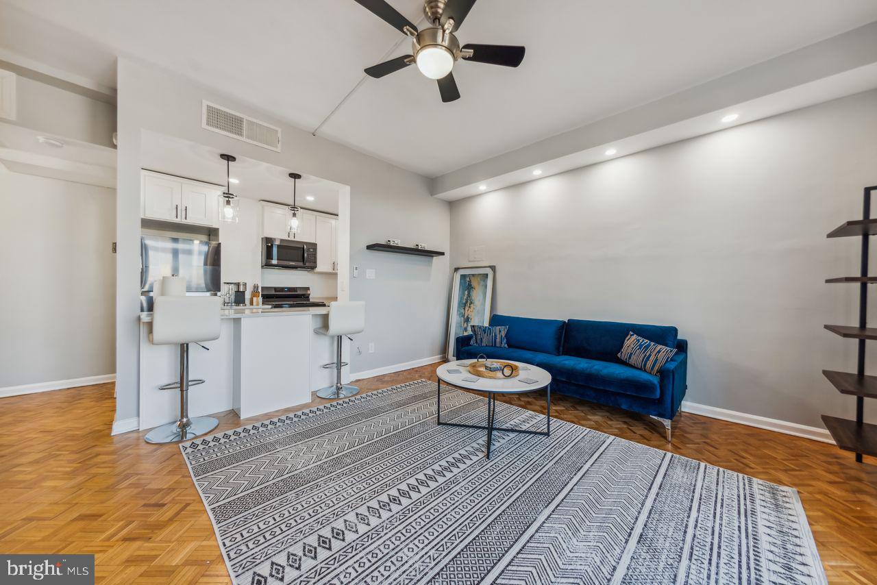 1851 Columbia Rd Nw #400 Property Photo 14