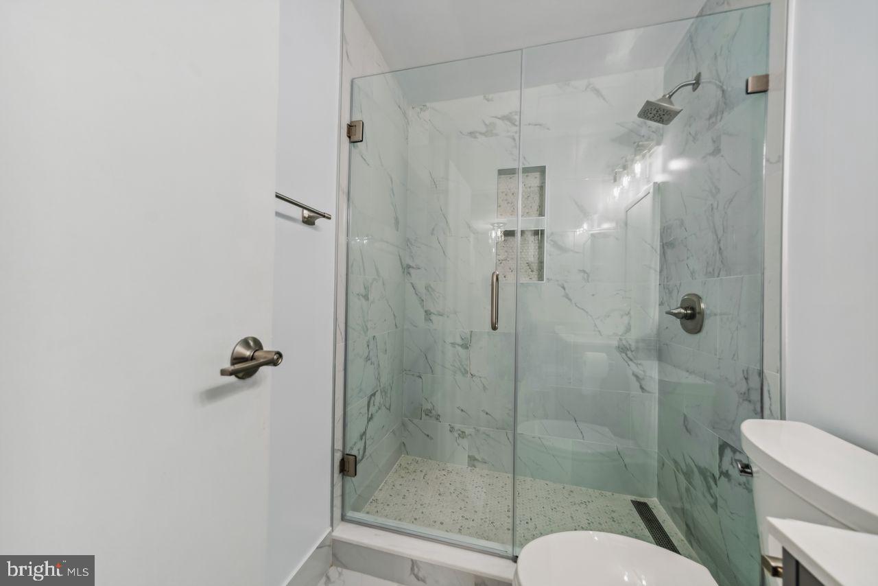 1851 Columbia Rd Nw #400 Property Photo 24