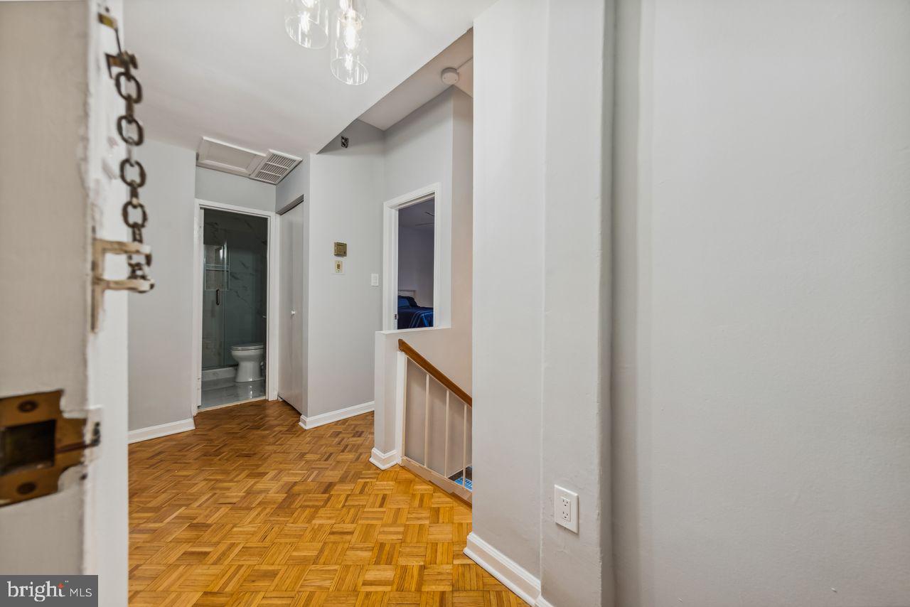 1851 Columbia Rd Nw #400 Property Photo 36