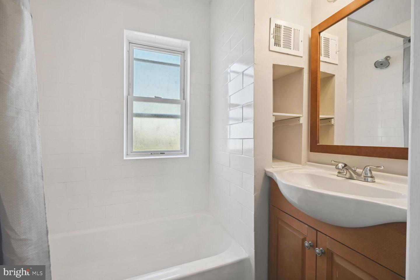 1640 L St Ne Property Photo 13
