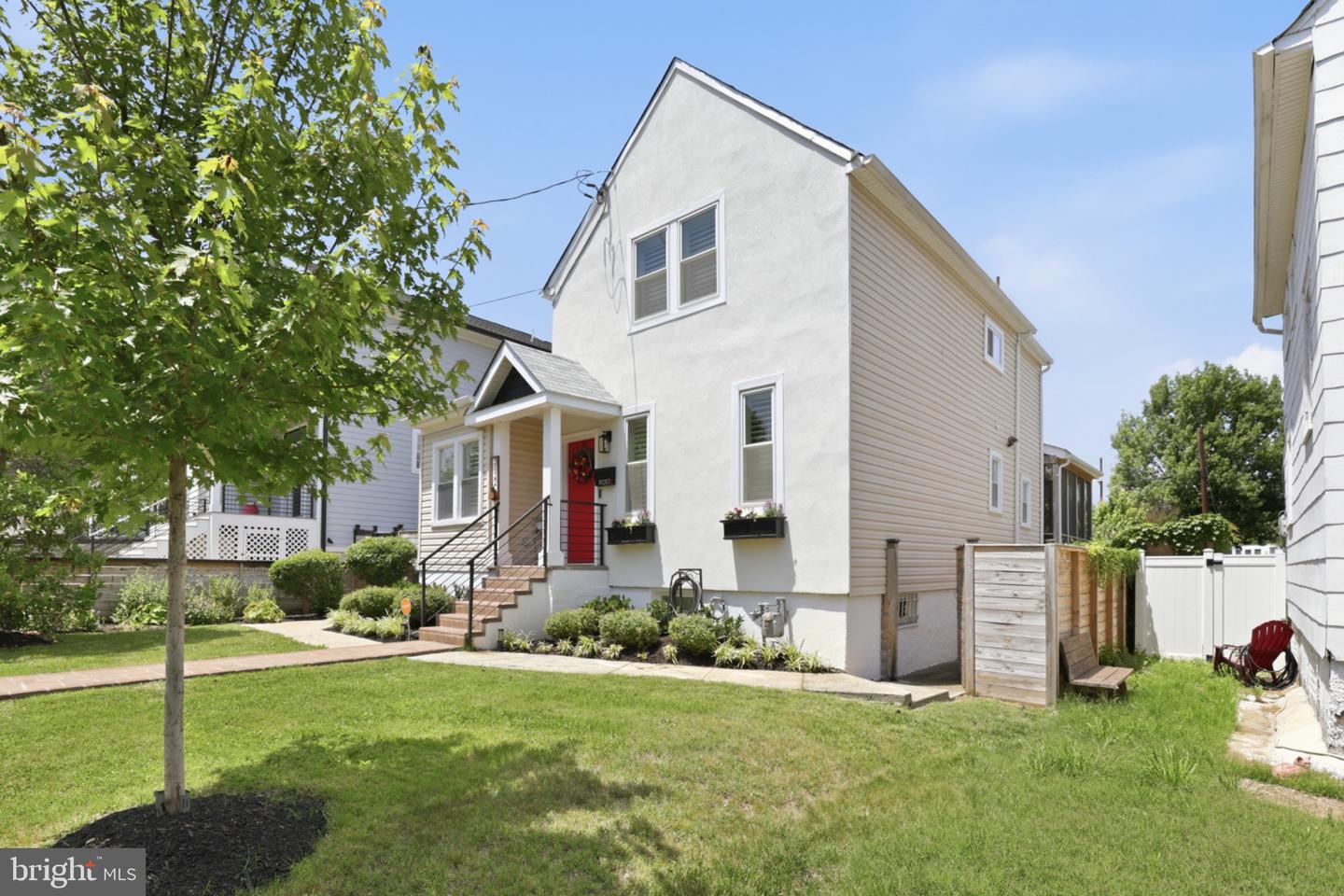 3122 Newton St Ne Property Photo 4