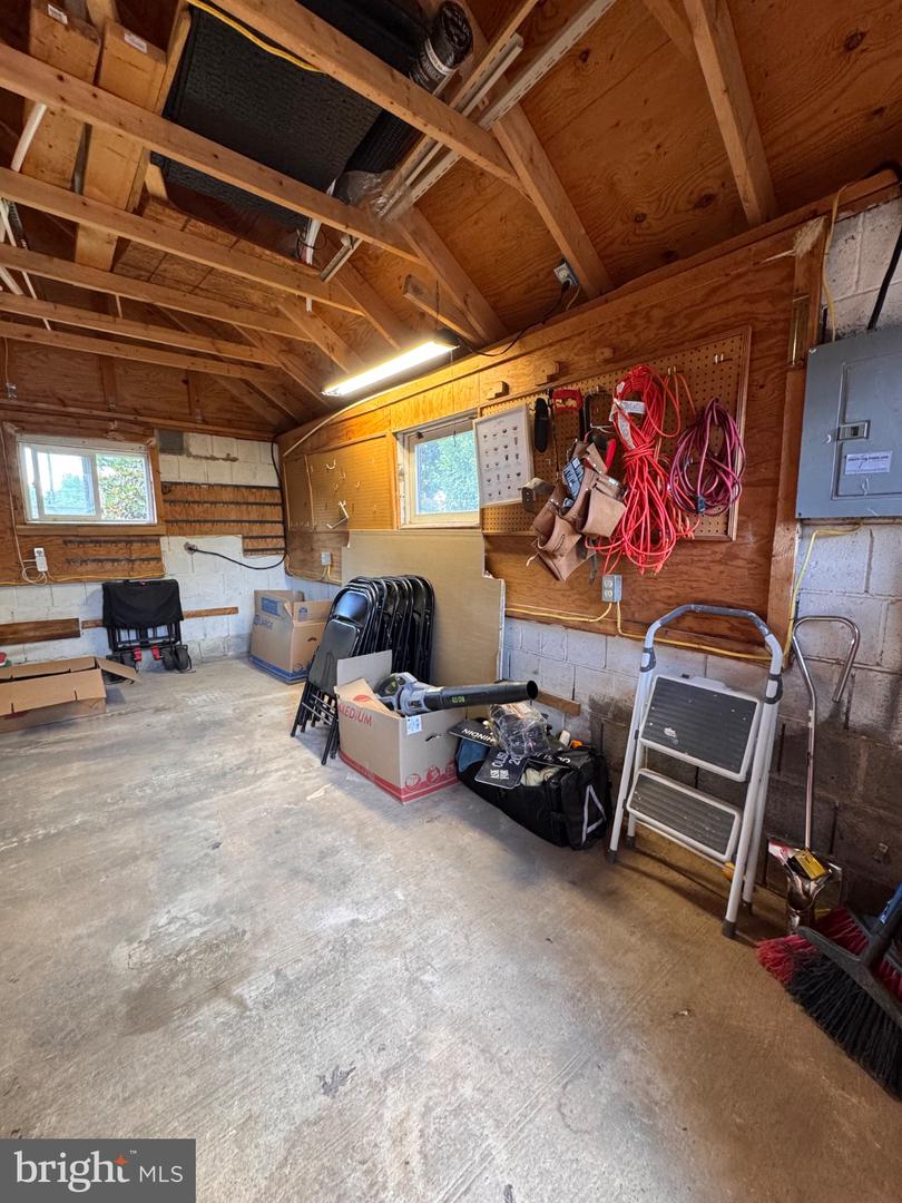 3122 Newton St Ne Property Photo 27