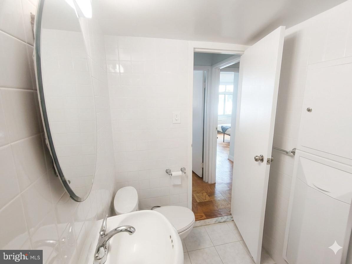 2401 H St Nw #509 Property Photo 12