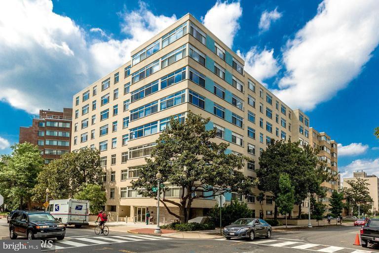2401 H St Nw #509 Property Photo 17