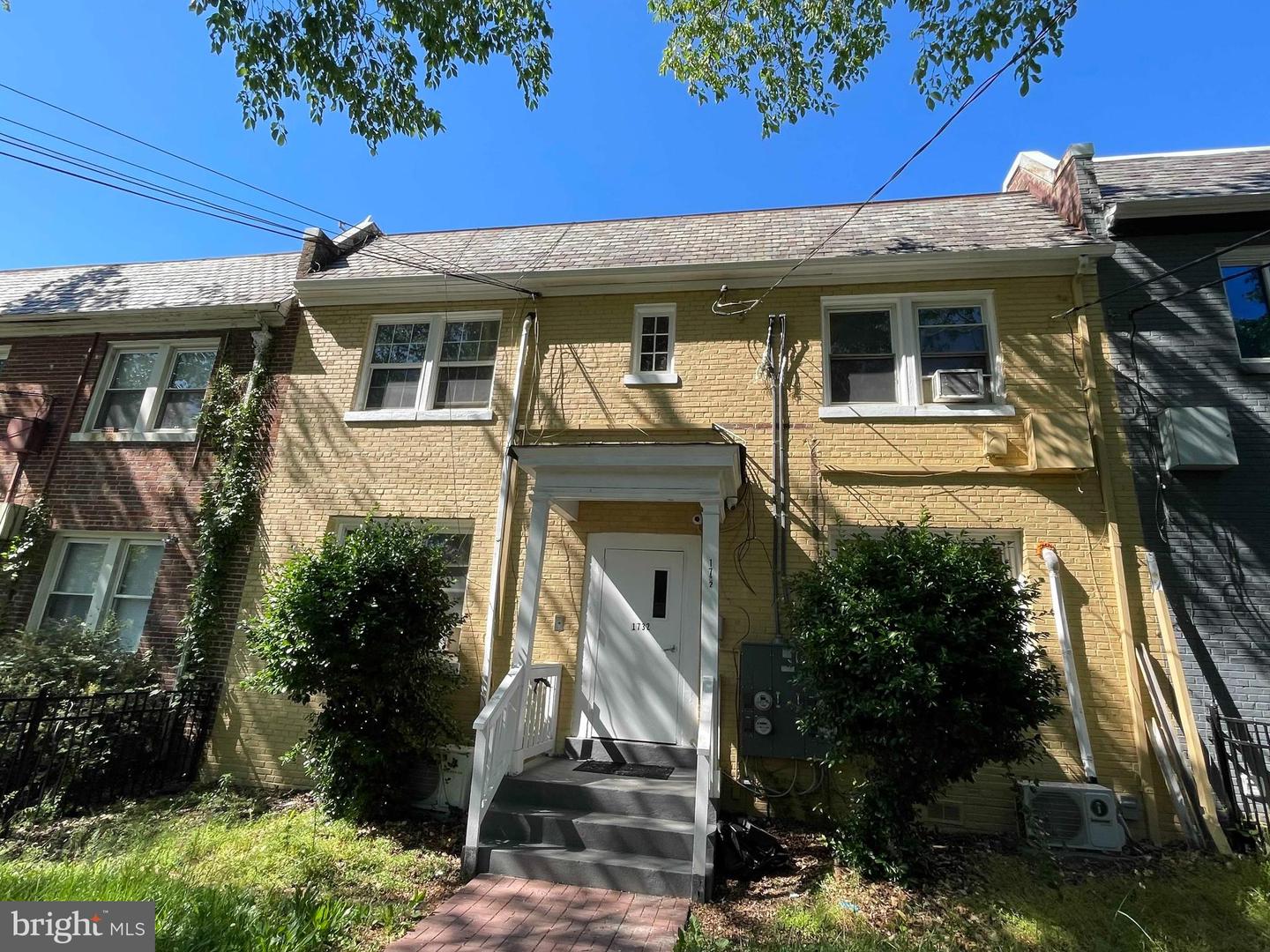 1732 S St Se Property Photo 1