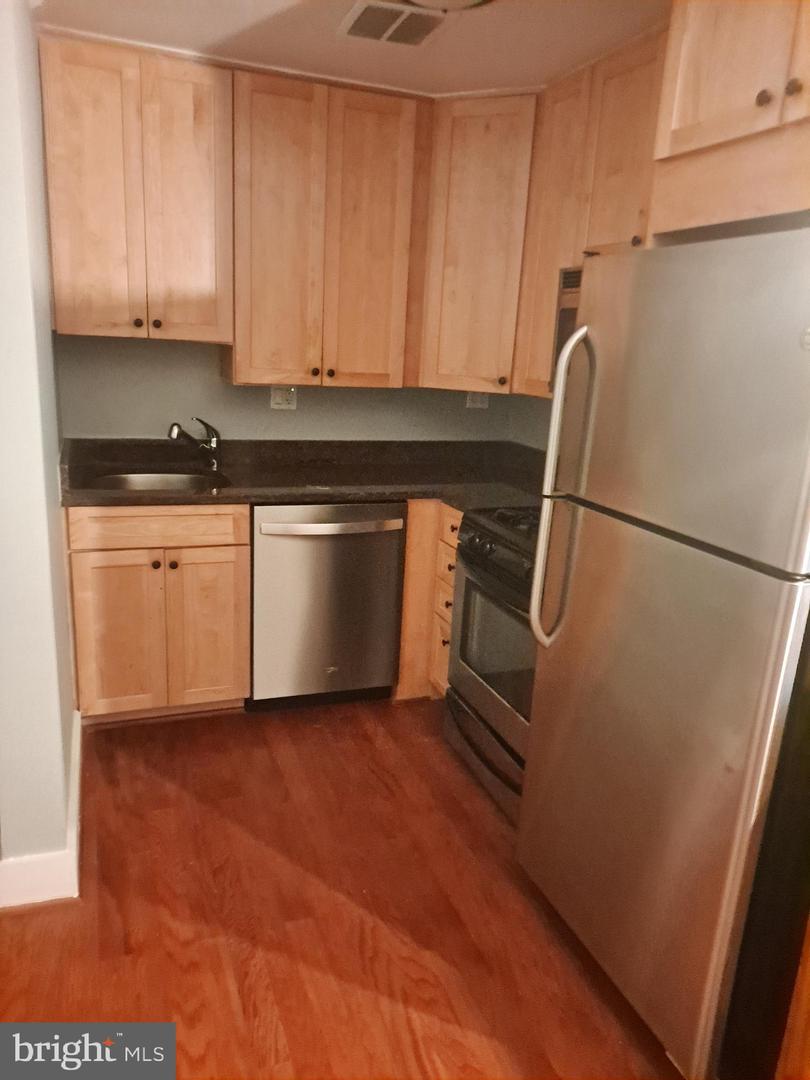 4840 Macarthur Blvd Nw #307 Property Photo 28