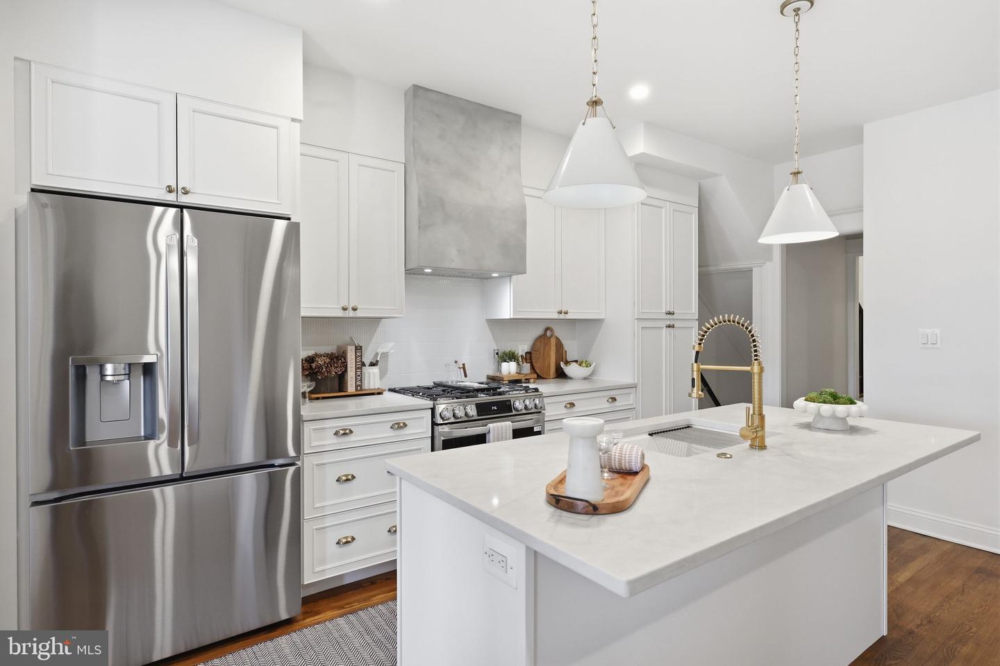 413 Hamilton St Nw Property Photo 4