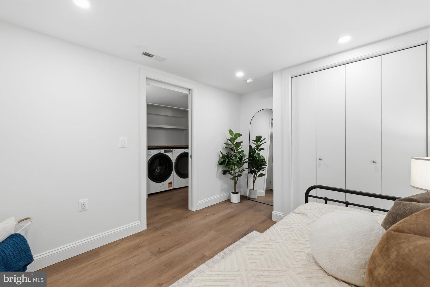 413 Hamilton St Nw Property Photo 39